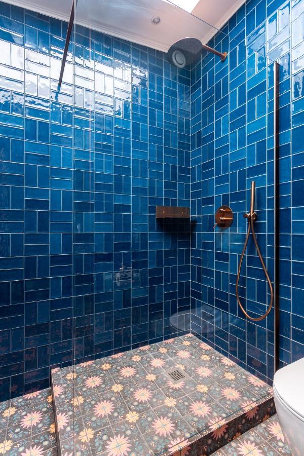 The Blue Nature Suite Downtown Montmartre Paris Exteriör bild